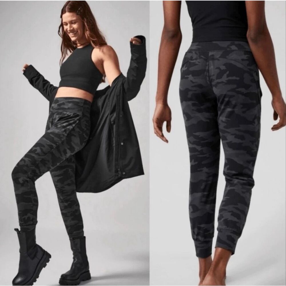 Athleta Salutation Camo Jogger Camouflage Gray Black Hi Rise Size Small